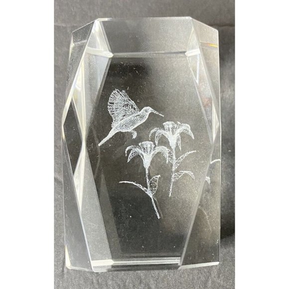 Crystal Clear Glass Cube Paperweight 3-D Laser Etched hummingbird flower lily - Picture 2 of 7